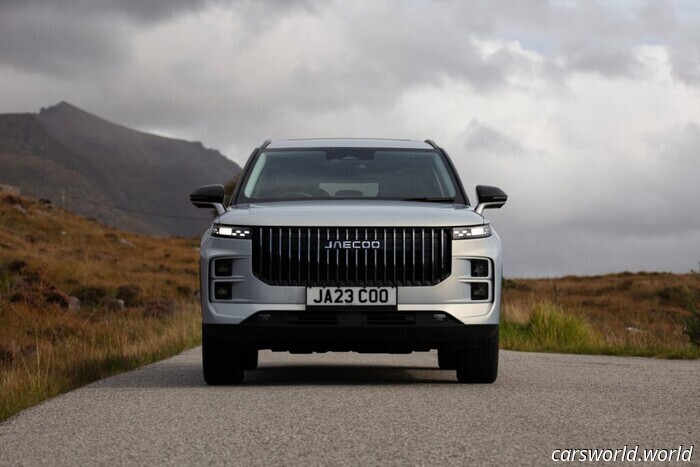 Le esportazioni cinesi di veicoli elettrici stanno esplodendo, e l'Occidente non ha modo di fermarle | Carscoops